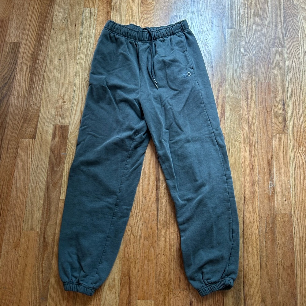 Alo green sweatpants